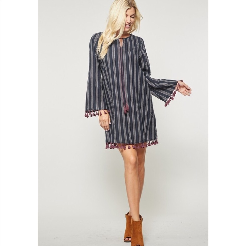 Andrée by Unit tassel trim dress NEW boutique - Picture 3 of 6